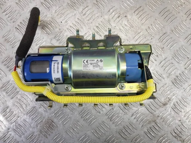 Подушка безопасности пассажира для Honda CR-V RE 2006-2009 на фотографиях