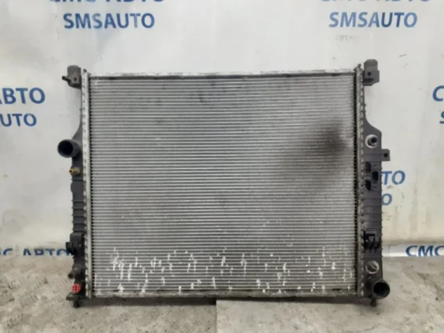 Радиатор охлаждения ДВС для Mercedes-Benz M class W164 2005-2011 на фотографиях