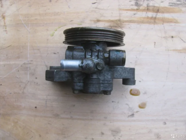 Насос ГУР для Honda CR-V RD 1995-2001 на фотографиях