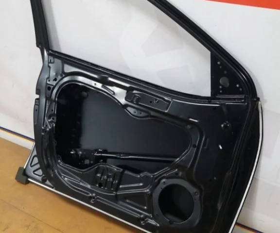 Дверь передняя левая для Kia Cerato TD 2009-2013 на фотографиях