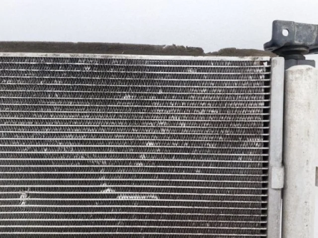 Кассета радиаторов для Hyundai Solaris 1 RB (2011-2013) на фотографиях