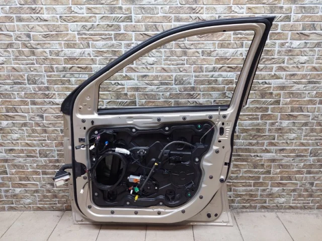 Двери для Jeep Grand Cherokee 4 WK2 rest 2013-2018 на фотографиях