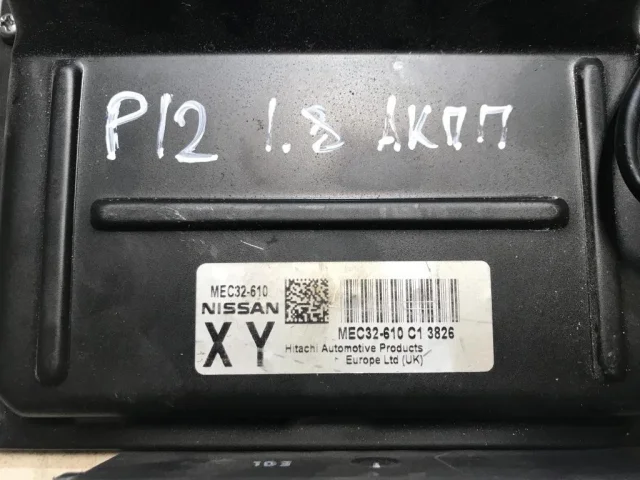 Блок управления двигателем для Nissan Primera P12 Универсал 2002-2008 на фотографиях