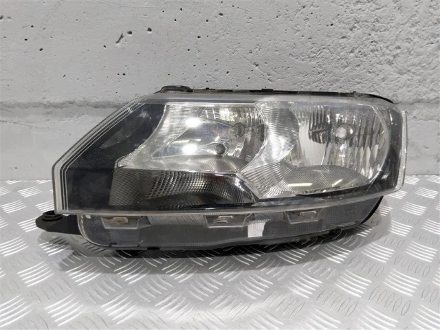 Фара левая для Skoda Rapid II 2020+ на фотографиях