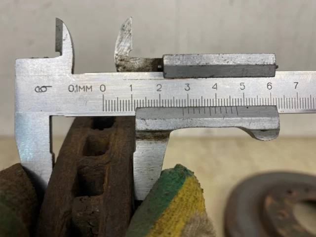 Диски тормозные передние (комплект) для Mitsubishi Pajero Sport KS0W 2016+ на фотографиях