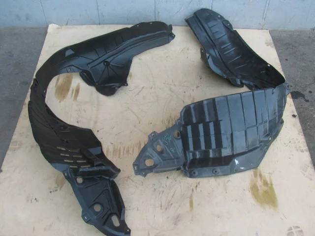 Крылья для Nissan Teana J32 2008-2013 на фотографиях