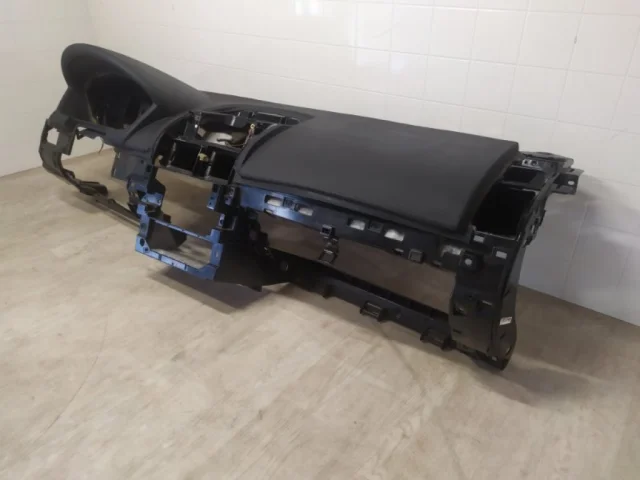 Торпедо (в сборе) для Mitsubishi Galant Седан DJ1A 2005-2012 на фотографиях