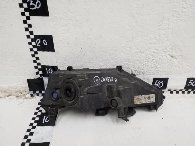 Противотуманка (ПТФ) передняя левая для Skoda Rapid II 2020+ на фотографиях