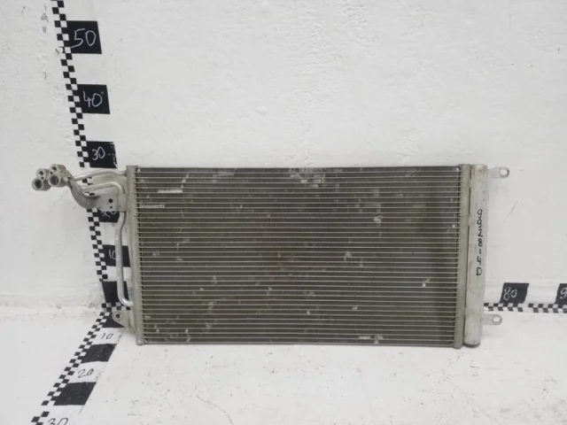 Радиатор кондиционера для Skoda Rapid I rest NH3 2017-2020 на фотографиях