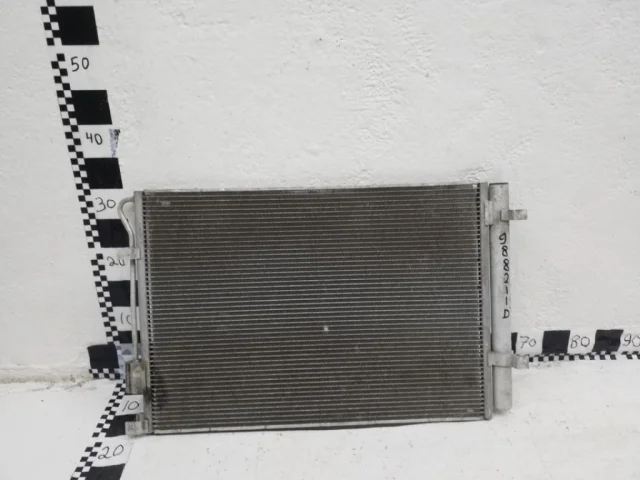 Кассета радиаторов для Hyundai Solaris 2 (2017-2022) на фотографиях