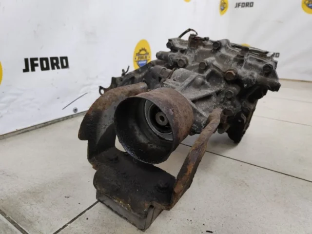 Раздатка для Mitsubishi Pajero Sport K90 1997-2009 на фотографиях