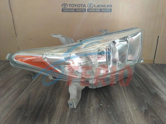 Фара правая для Toyota Highlander XU40 2007-2013 на фотографиях