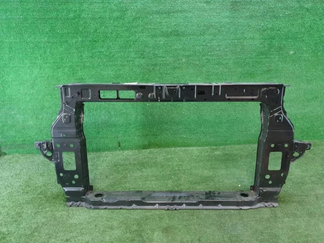 Панель радиатора (телевизор) для Hyundai Creta 2 SU2 2021+ на фотографиях