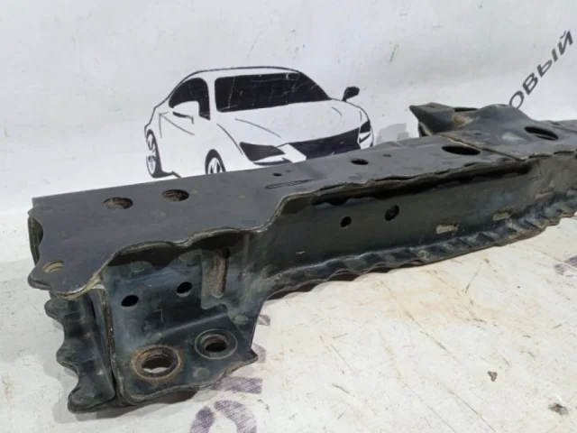 Подрамник двигателя для Toyota Corolla E140/E150 Седан 2006-2013 на фотографиях