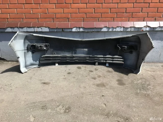 Бампер для Toyota Alphard H10 2002-2008 на фотографиях