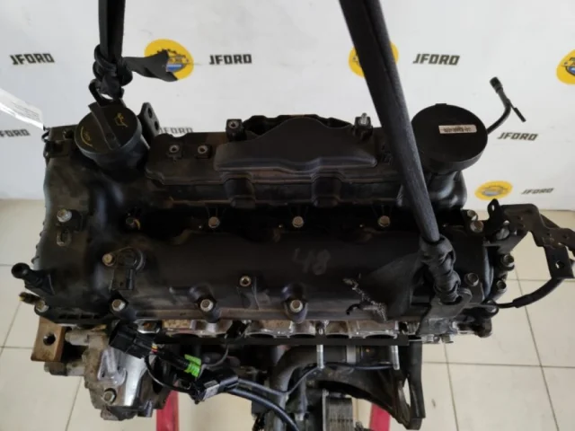 Двигатель без навесного для Kia Carnival 4 KA4 2020+ на фотографиях