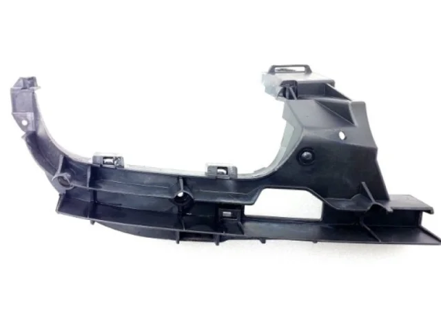 Кронштейн заднего бампера правый для Audi A6 C7 2010-2018 на фотографиях