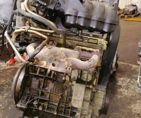 Продажа двигателя AVU