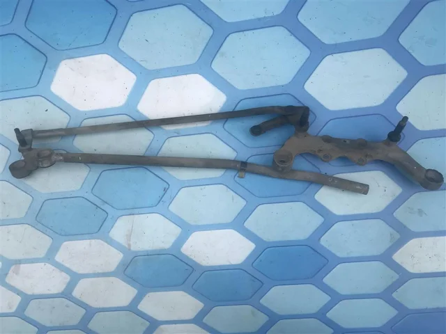 Трапеция стеклоочистителей для Audi Q7 4L 2005-2015 на фотографиях