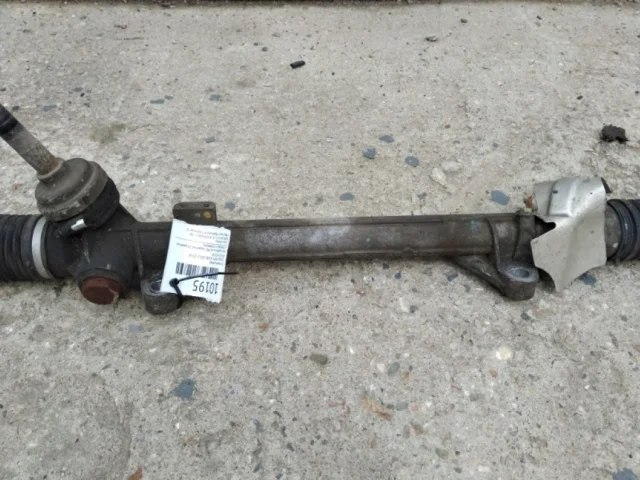 Рулевая рейка для Toyota RAV4 XA30 2005-2012 на фотографиях
