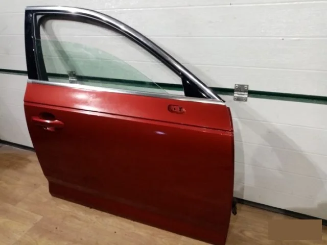 Дверь передняя правая для Audi A4 B9 2015+ на фотографиях