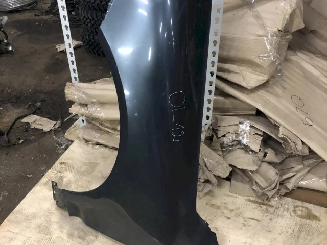 Крыло левое для Volkswagen Touareg I (7L) 2002-2010 на фотографиях