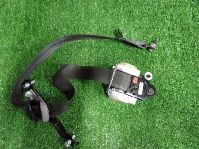 Ремень безопасности передний левый для Kia Rio 3 на фотографиях