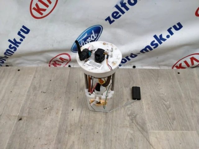 Топливный насос для Suzuki Grand Vitara 2005-2014 на фотографиях