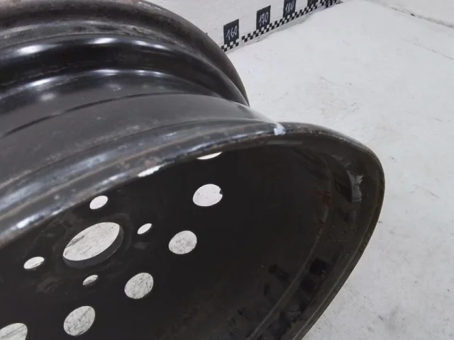 Диск колесный стальной для Kia Rio 3 на фотографиях