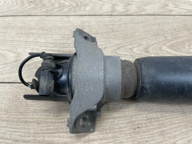 Амортизатор задний правый для Audi Q7 4M 2015+ на фотографиях