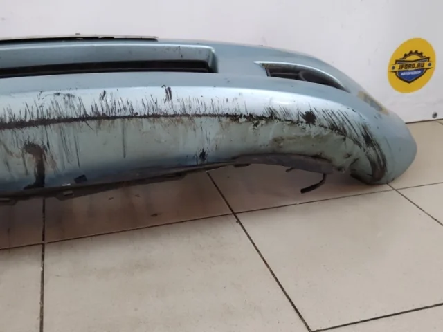 Бампер передний для Suzuki Swift Хэтчбек 3-d 2004-2010 на фотографиях