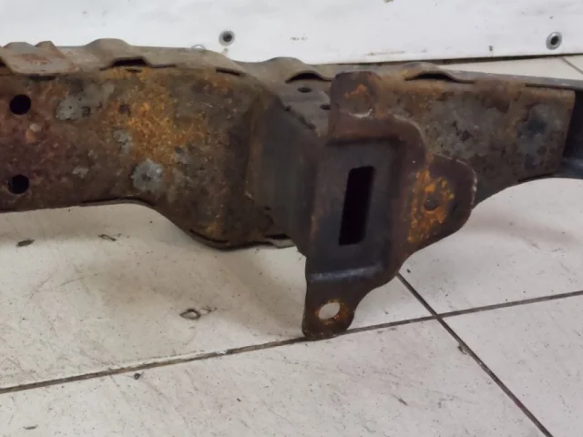 Усилитель бампера передний верхний для SsangYong Kyron DJ rest 2007-2016 на фотографиях