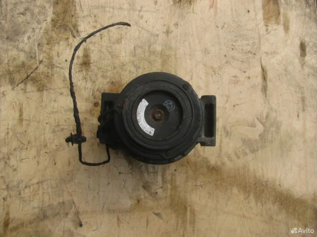 Компрессор кондиционера для BMW X3 Е83 2003-2010 на фотографиях
