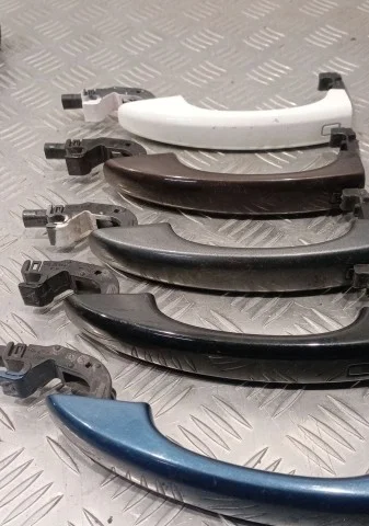 Ручка двери передняя левая внешняя для Audi Q5 8R 2008-2016 на фотографиях