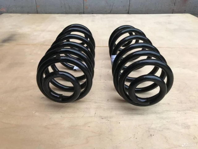 Пружина амортизатора задняя для BMW X6 Е71 2007-2012 на фотографиях