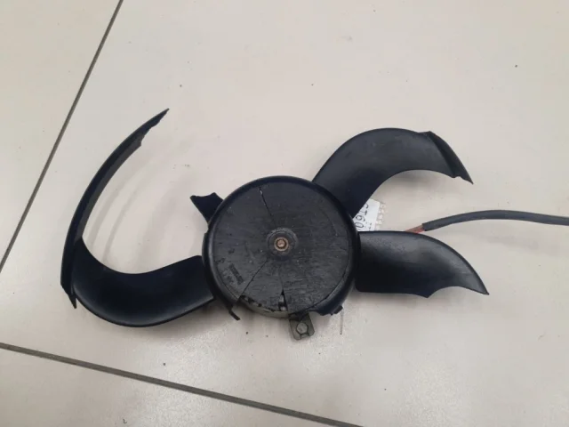 Вентилятор радиатора охлаждения ДВС для Skoda Rapid II 2020+ на фотографиях