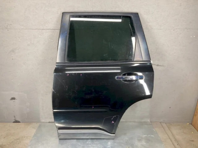 Двери для Nissan X-Trail T31 RU 2007-2014 на фотографиях