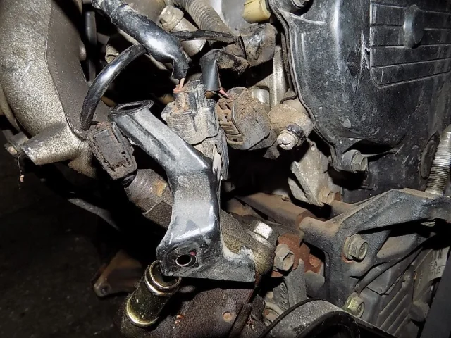 Двигатель без навесного для Toyota RAV4 XA10 Pickup 1997-2000 на фотографиях