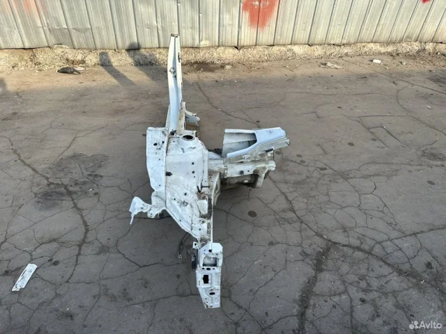 Стойка кузова центральная правая для Hyundai Solaris 1 RB (2011-2013) Хэтчбек на фотографиях