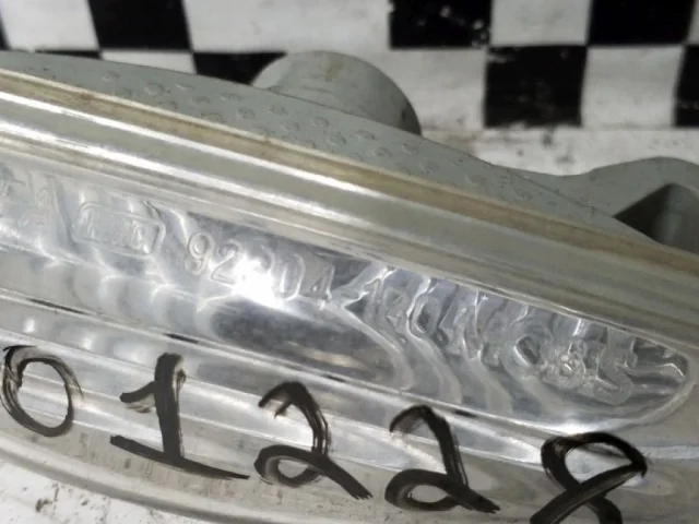 Поворотник передний правый для Hyundai Solaris 1 рестайлинг 2014-2017 на фотографиях