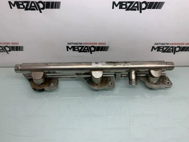 Топливная рампа для Mercedes-Benz GL class X166 2012-2016 на фотографиях