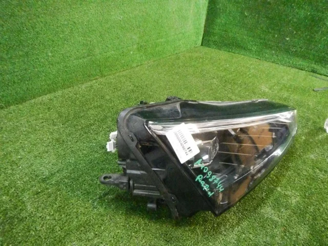 Фары для Skoda Rapid II 2020+ на фотографиях