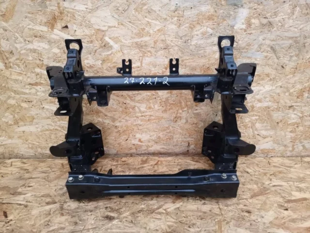 Подрамник двигателя для Mitsubishi Pajero V90 5dr 2006-2011 на фотографиях