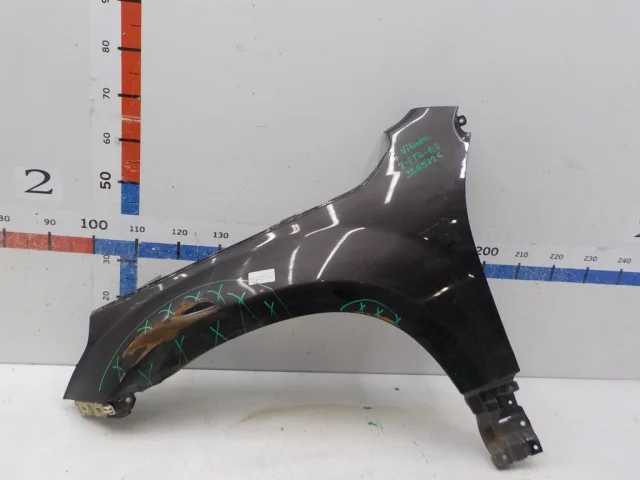 Крыло левое для Suzuki Grand Vitara 2005-2014 на фотографиях