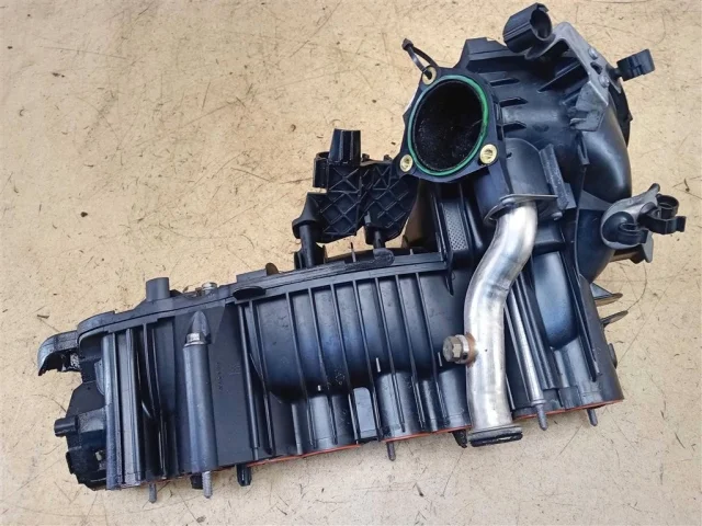 Впускной коллектор для BMW X3 Е83 2003-2010 на фотографиях