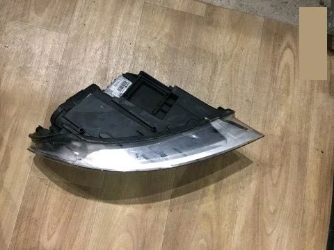 Фары для Audi Q7 4L 2005-2015 на фотографиях