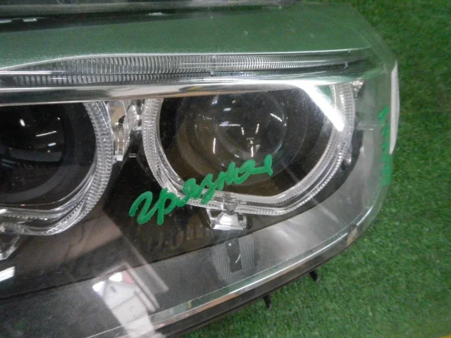 Фара левая для BMW 3er F30 2011-2019 на фотографиях