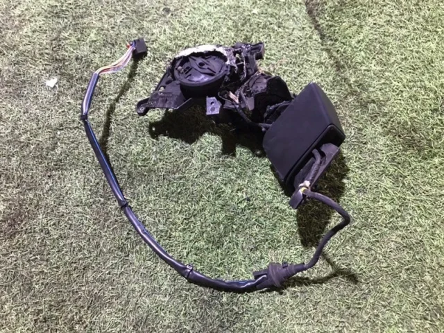 Стекла и зеркала для Audi Q7 4M 2015+ на фотографиях