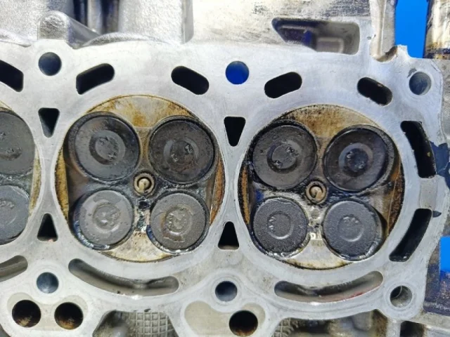 ГБЦ для Toyota RAV4 XA40 2013-2015 на фотографиях