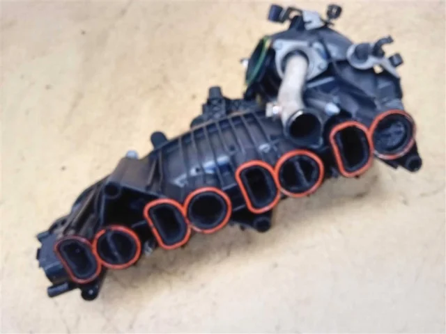 Впускной коллектор для BMW X3 Е83 2003-2010 на фотографиях